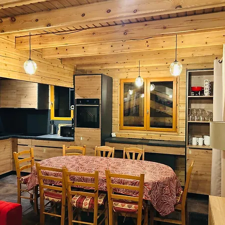 Individuel 8 Pers A Porte Du Soleil Avec Jacuzzi Exterieur Châtel