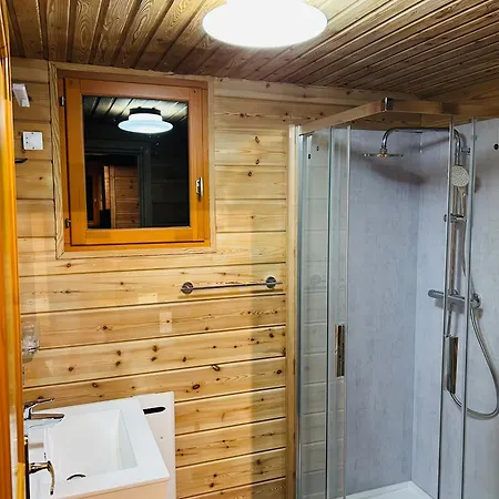 Individuel 8 Pers A Porte Du Soleil Avec Jacuzzi Exterieur Chalet