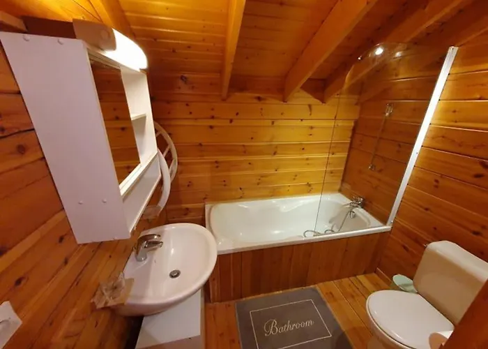 Chalet Individuel 8 Pers A Porte Du Soleil Avec Jacuzzi Exterieur *