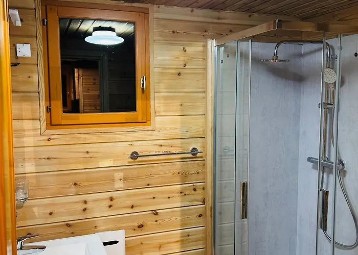 Individuel 8 Pers A Porte Du Soleil Avec Jacuzzi Exterieur Chalet